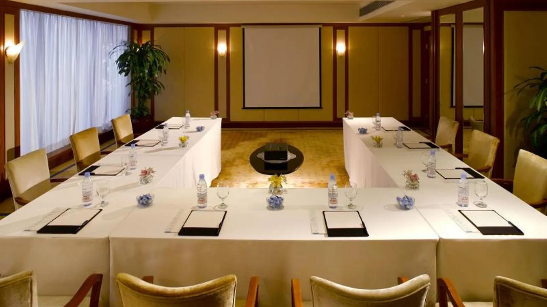 Island Pacific Hotel Hong Kong China