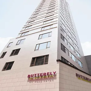 Butterfly On Wellington, Отель