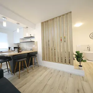 sens-apartments.hotelinzadar.com/